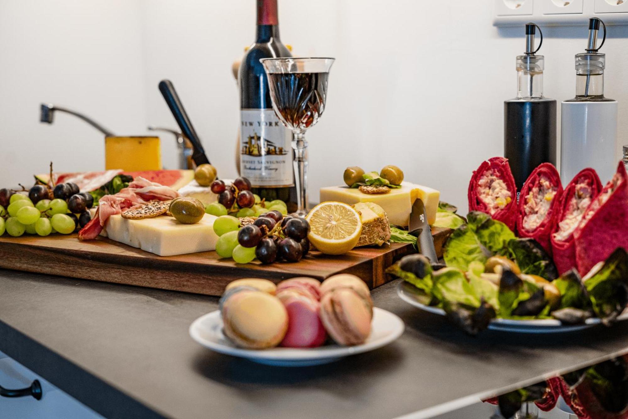 Excellence Deluxe Suite Mit Balkon & Stadtblick - Zentral An Der Messe Essen Ngoại thất bức ảnh